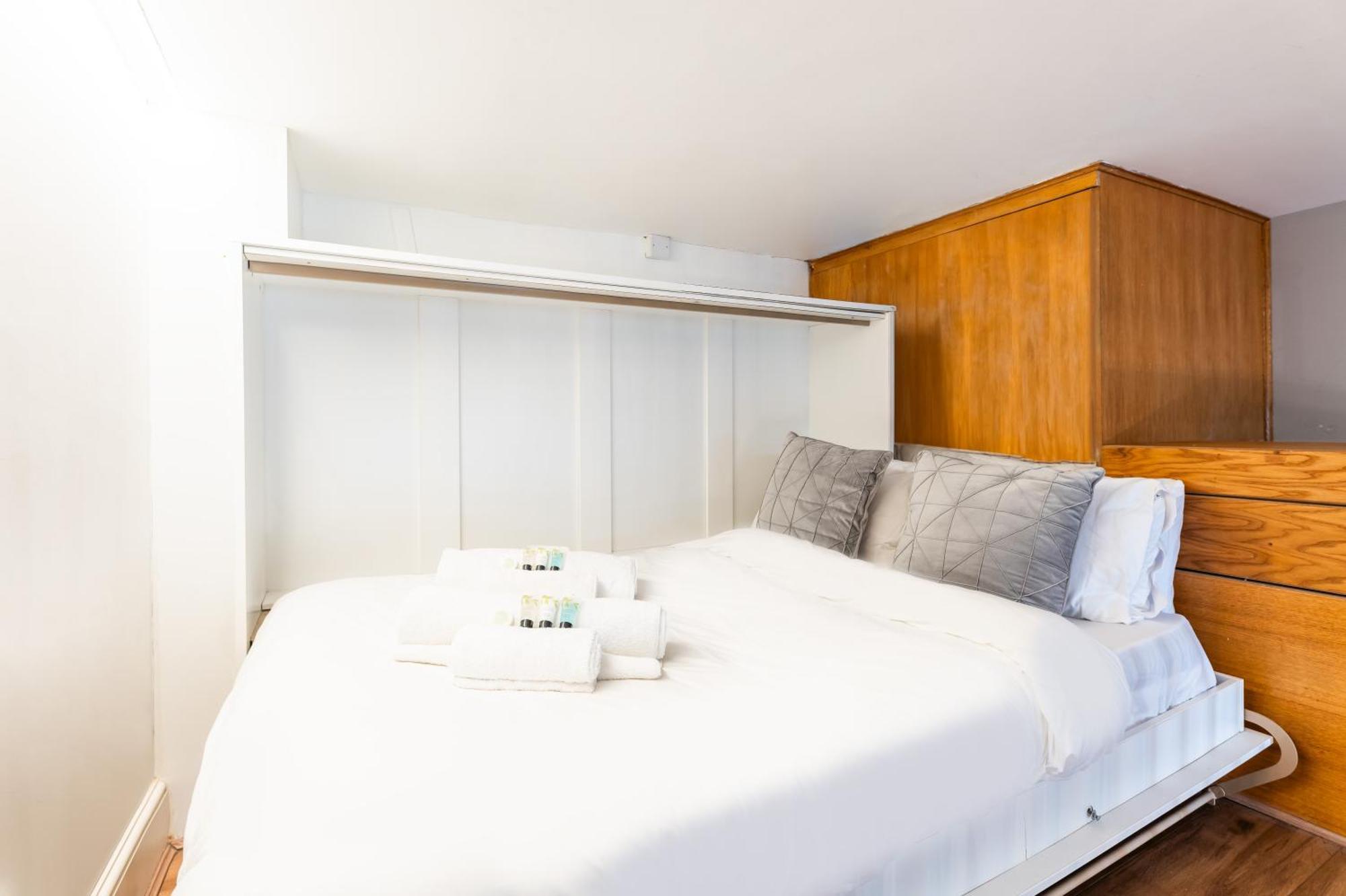 Luxury One Bedroom Flat In Westbourne Terrace London Exterior photo