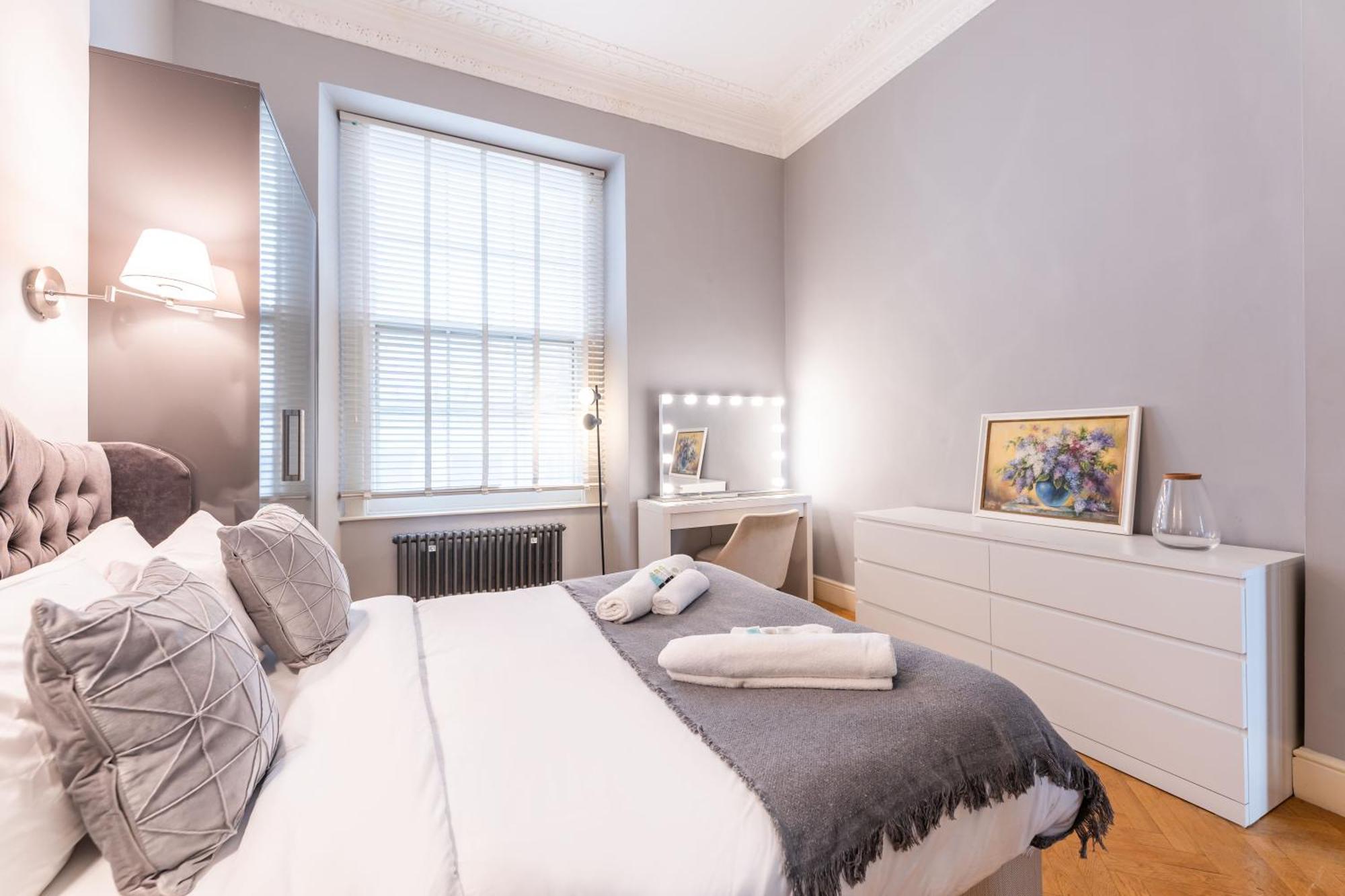 Luxury One Bedroom Flat In Westbourne Terrace London Exterior photo